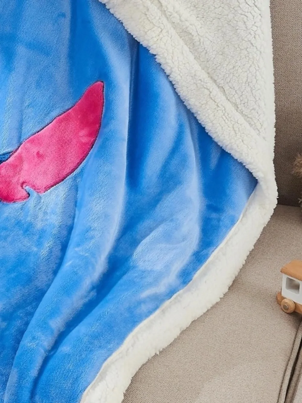 Sherpa Fleece 3D Stitch Embroidered Blanket 50x60